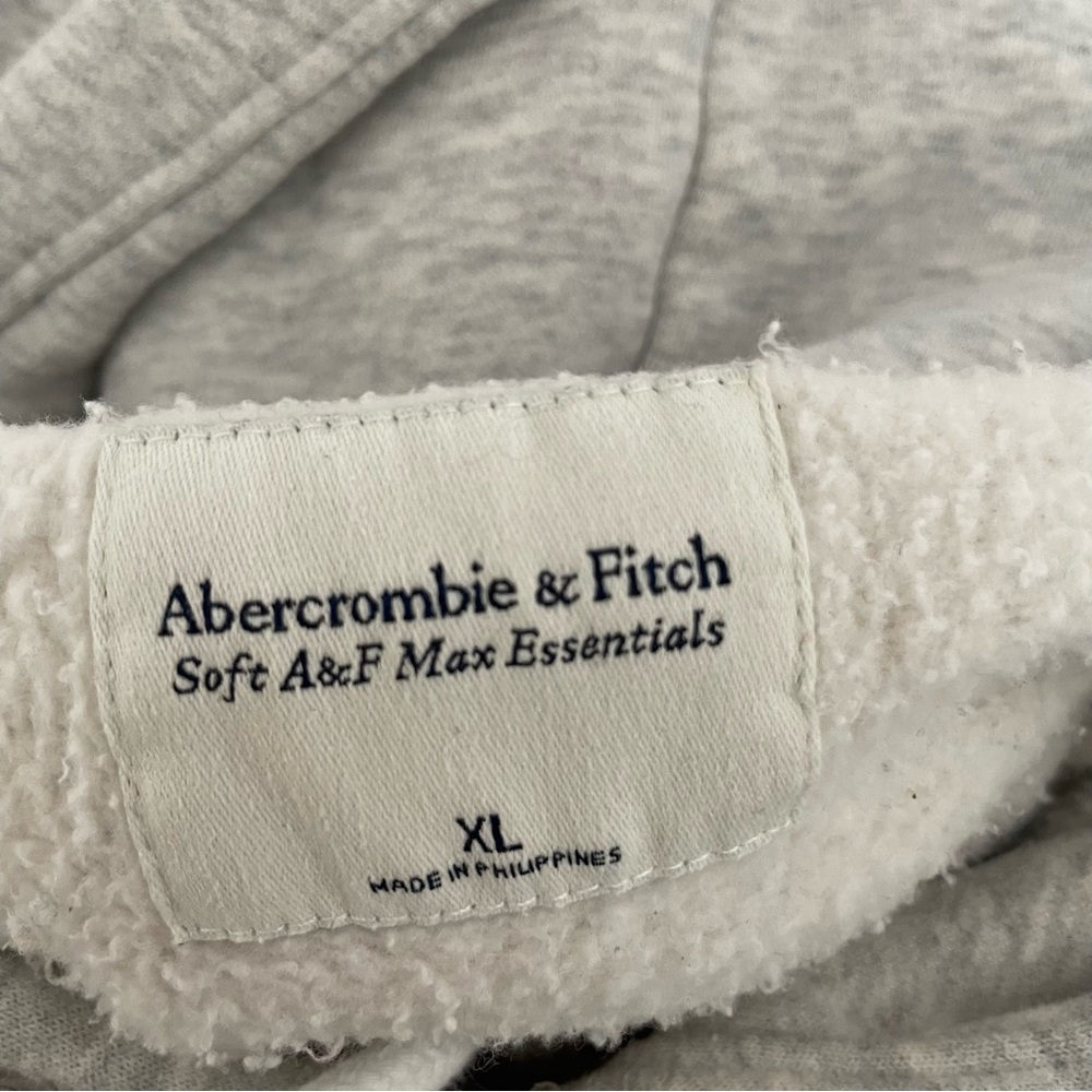 Abercrombie & Fitch Cropped Gray Hoodie - Picture 6 of 9